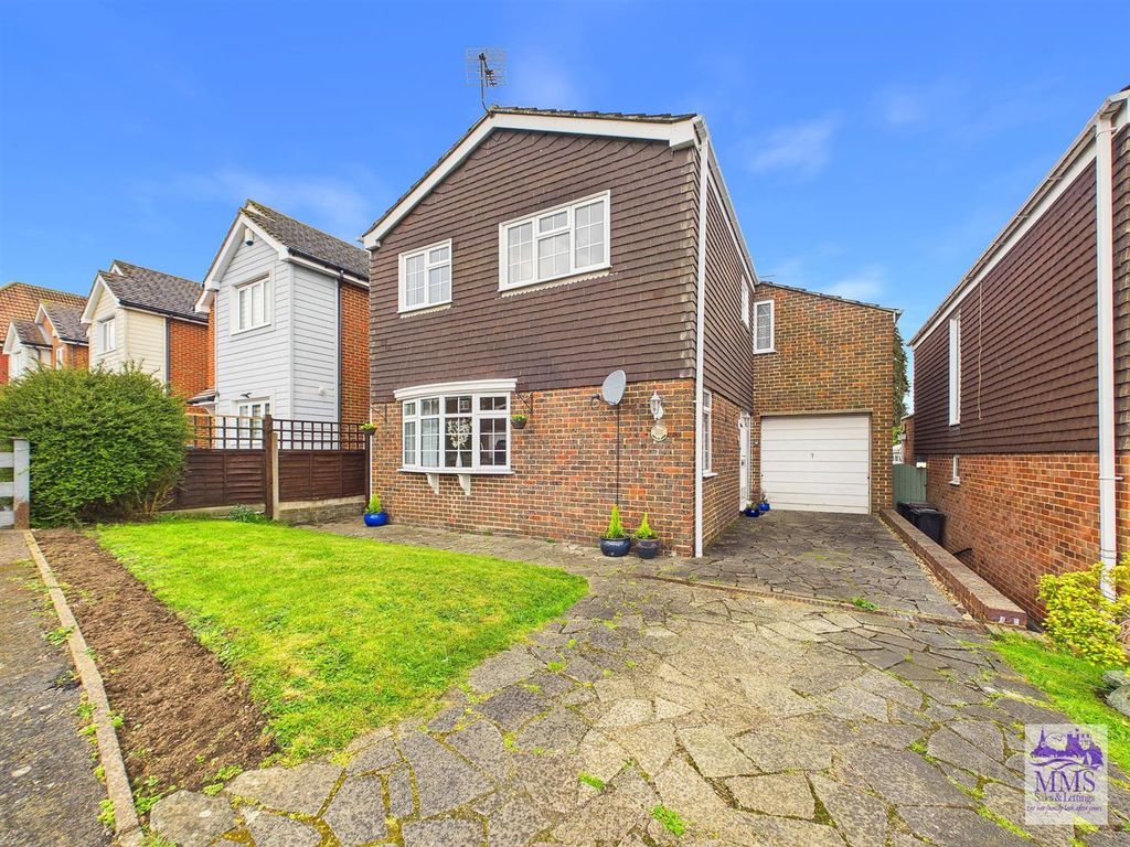 Property photo 1 of 24 Cam04098G0-Pr0186-Still045.Jpg