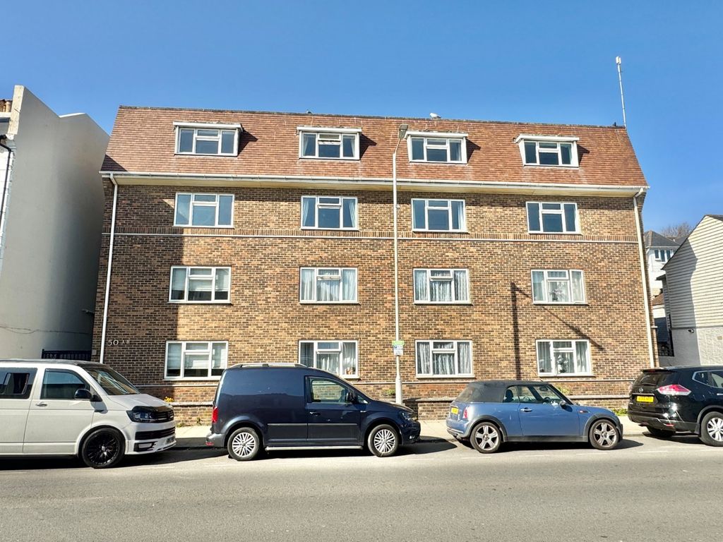 Property photo 1 of 10 Sandgate
