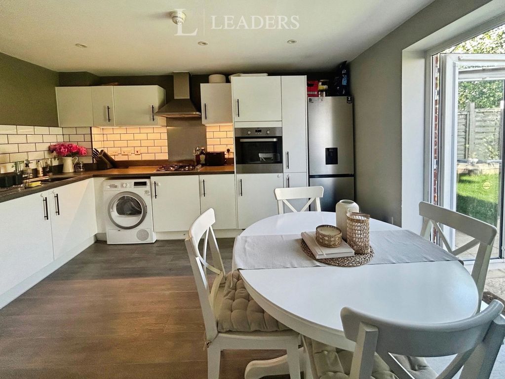 Property photo 3 of 17 Pbox-Img.Jpg
