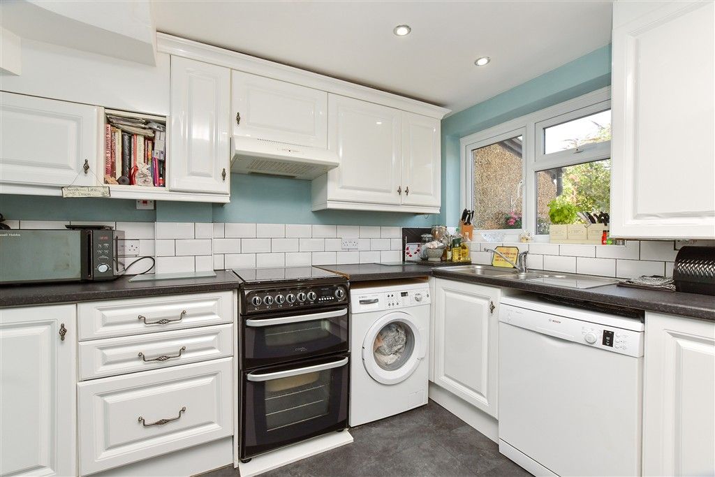 Property photo 3 of 13 Kitchen/Diner