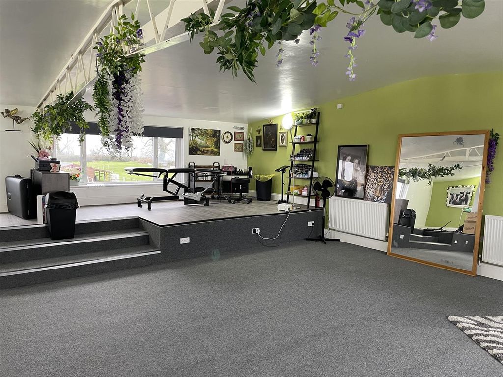 Property photo 3 of 7 Unit 21 - Studio/Office