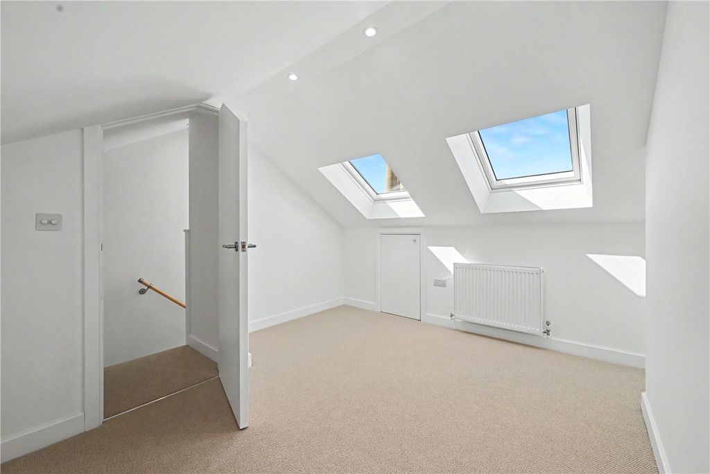 Property photo 3 of 15 Picture No. 06