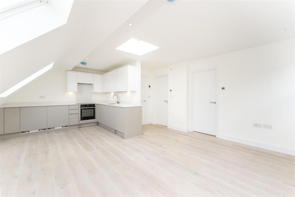 Property photo 3 of 9 Helliwell &amp; Co.