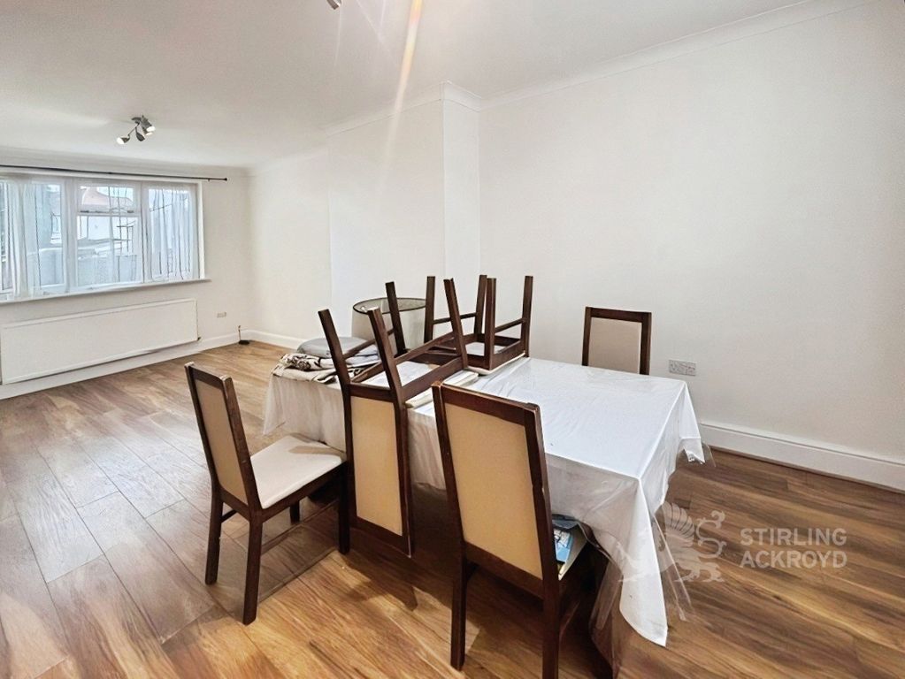 Property photo 3 of 8 Reception Room