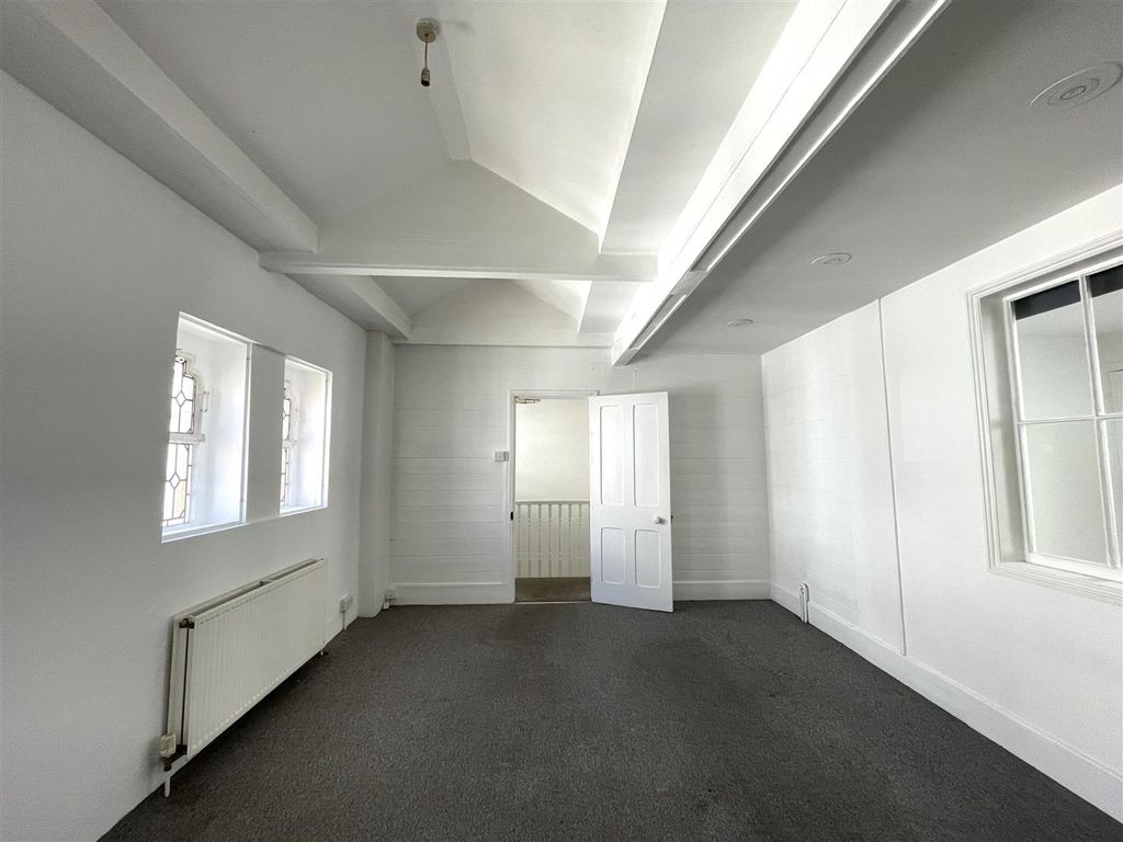 Property photo 3 of 9 Img_1085.Jpg