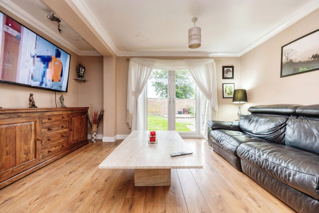 Property photo 2 of 16 Photography