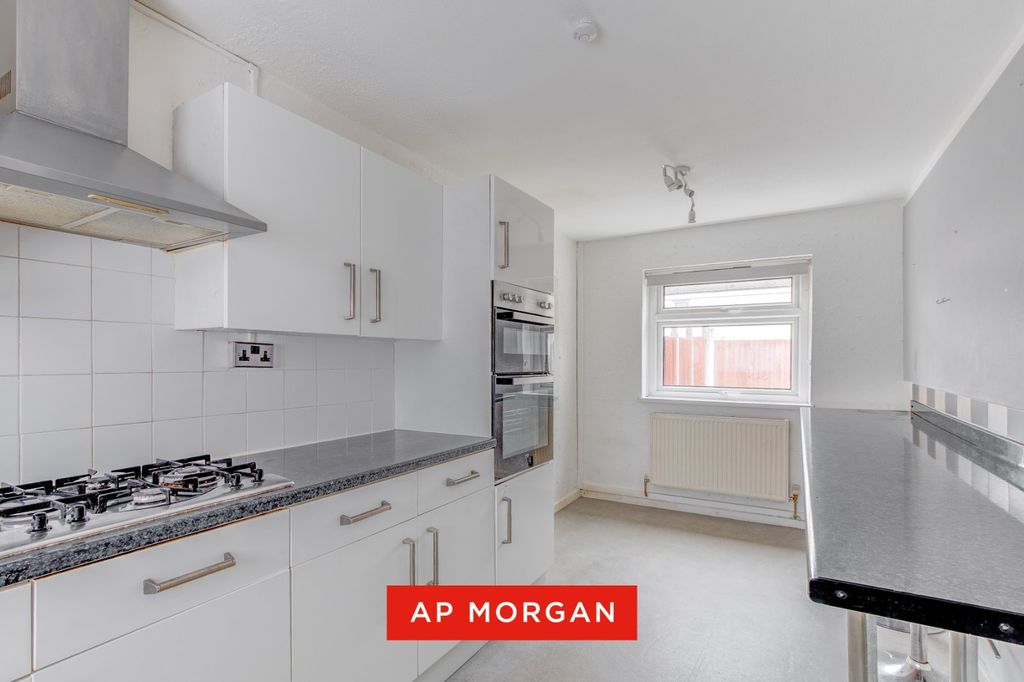 Property photo 3 of 13 Picture No. 15