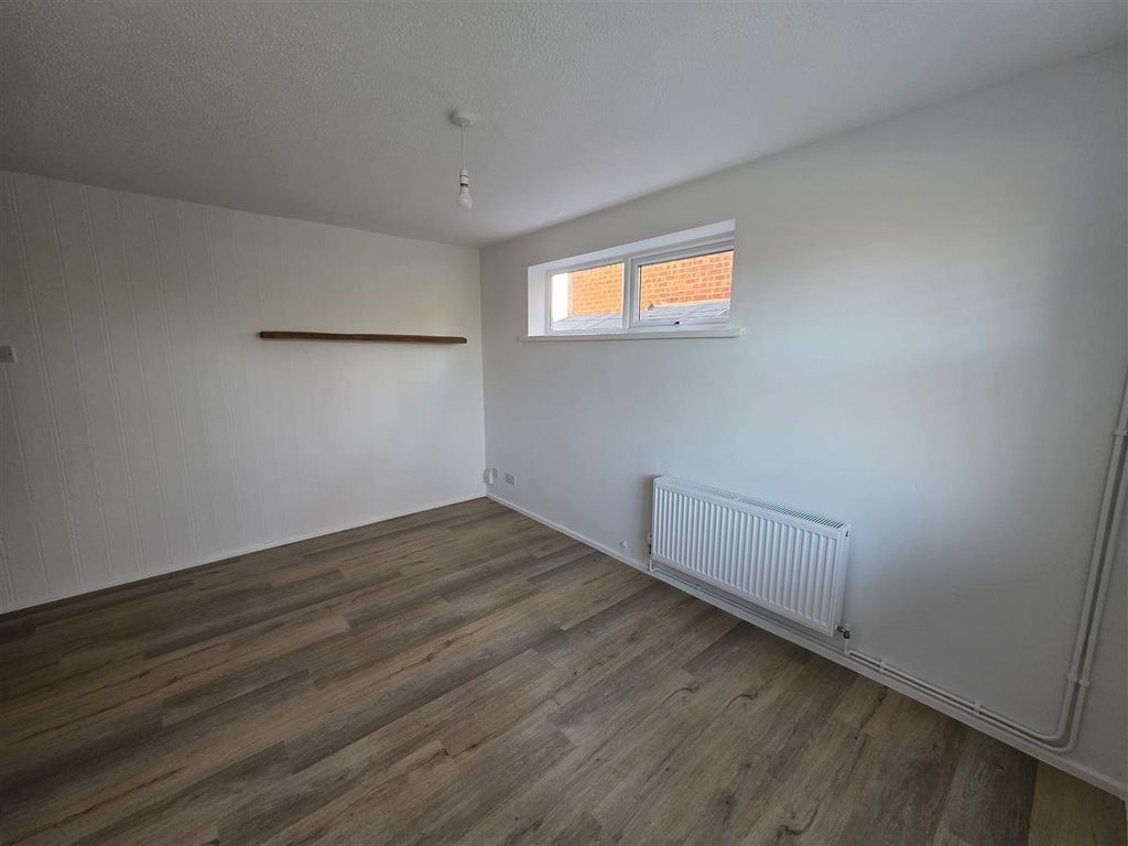 Property photo 2 of 9 Lounge