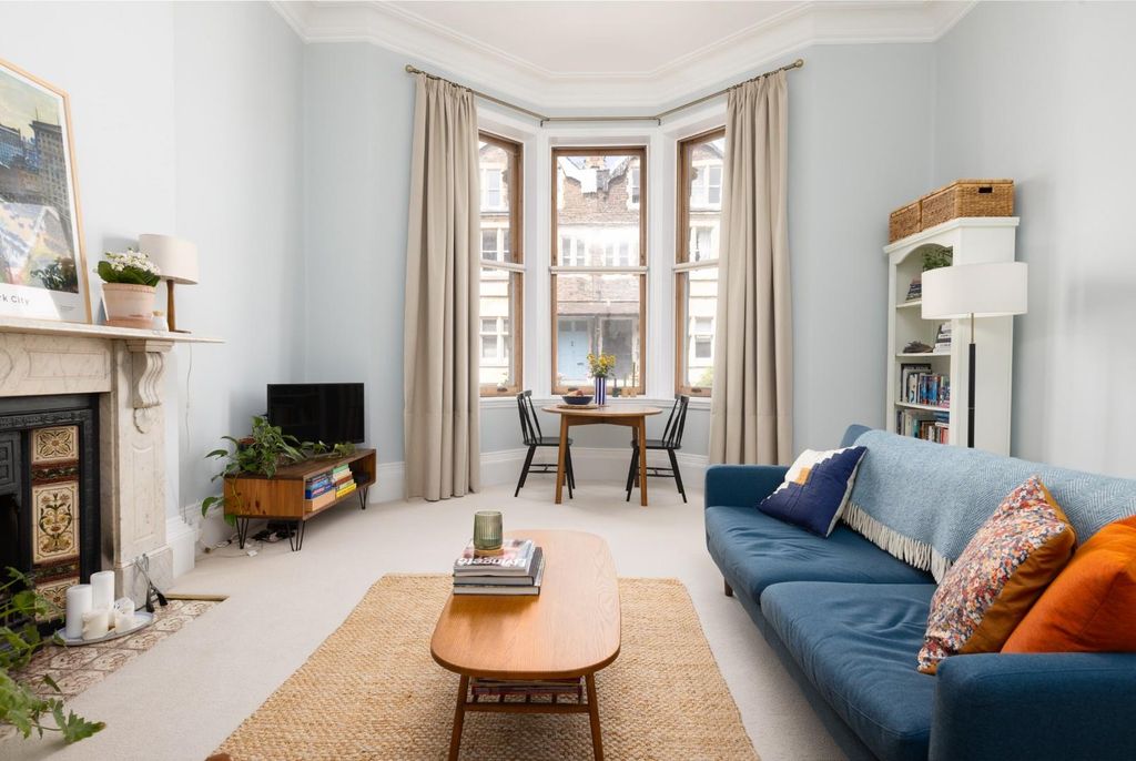 Property photo 1 of 21 Hff 8 Manilla Road-16.Jpg