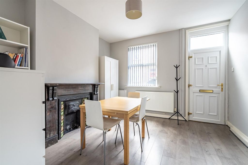 Property photo 2 of 13 Dining Room