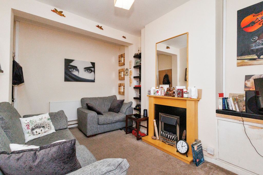 Property photo 3 of 15 Photography