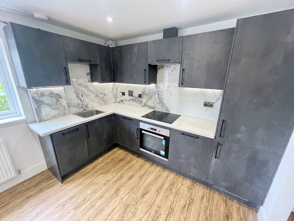 Property photo 3 of 9 Image