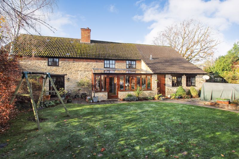 Property photo 1 of 31 Wakes Manor Cottage