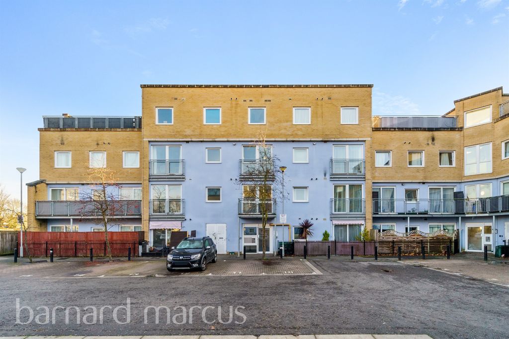 Property photo 1 of 1