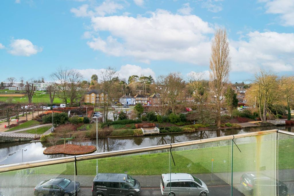 Property photo 3 of 9