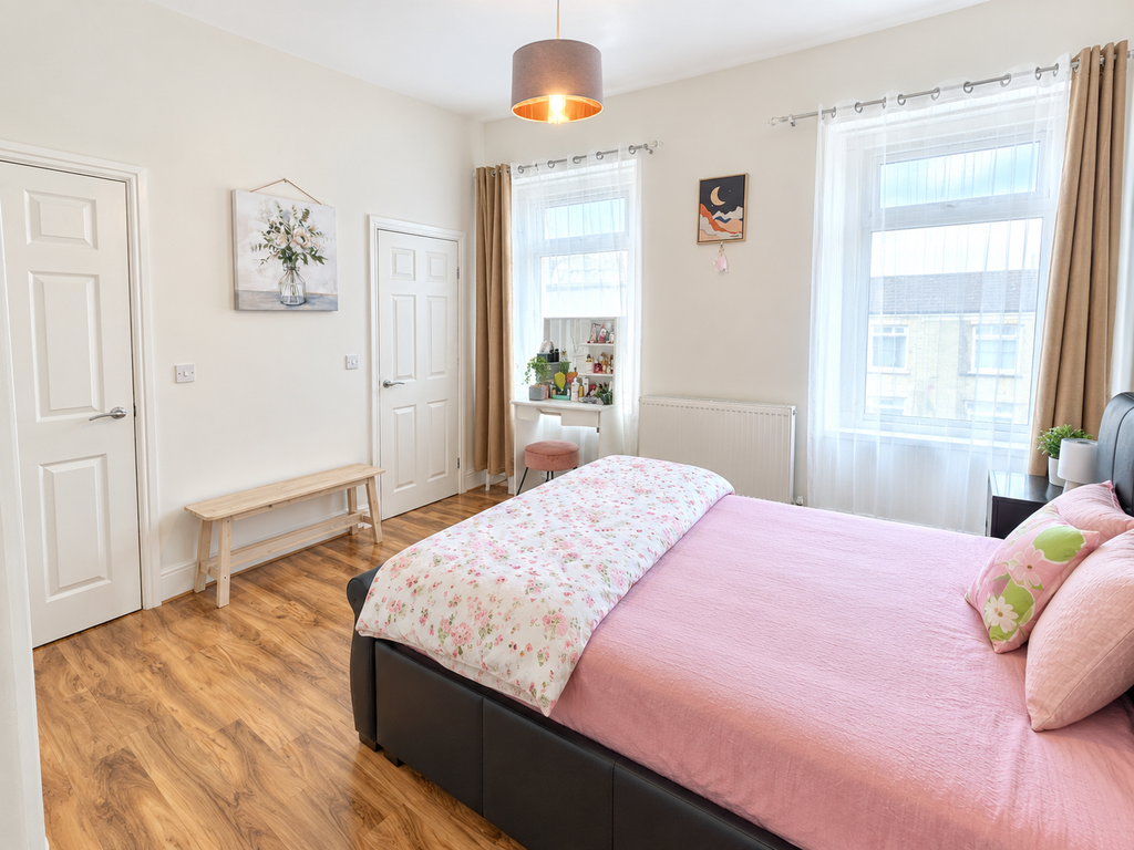 Property photo 2 of 20 A7C25565-D01D-49D7-89B3-0C8Cb735A476