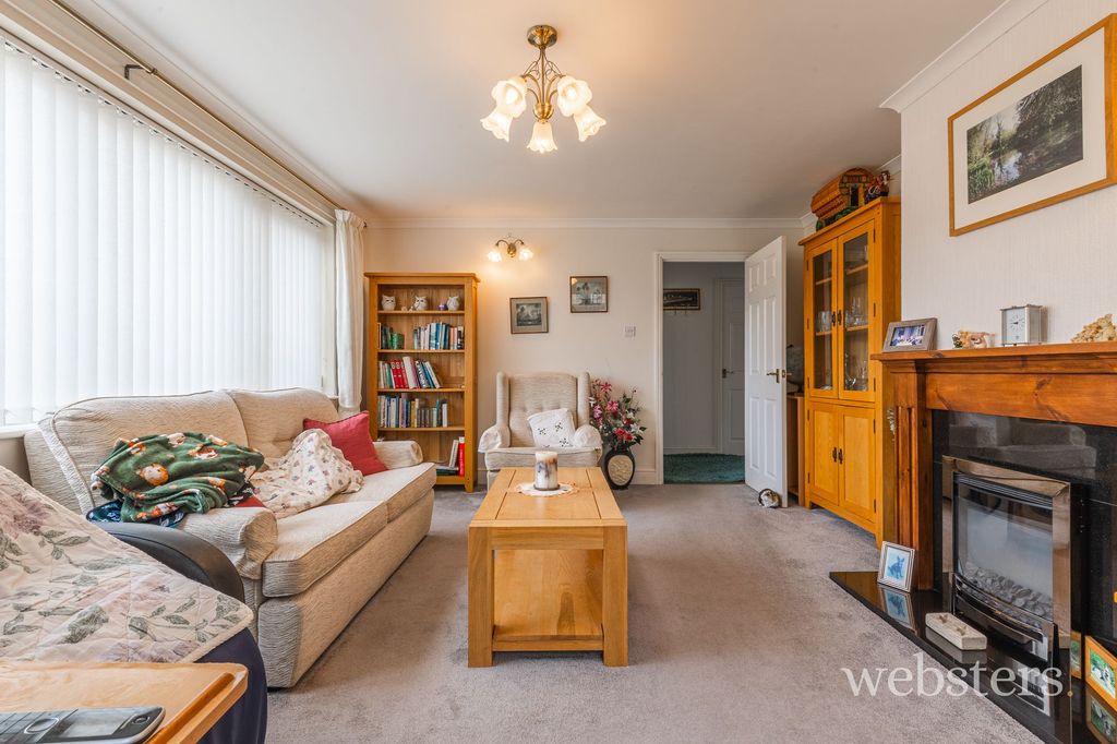 Property photo 2 of 24