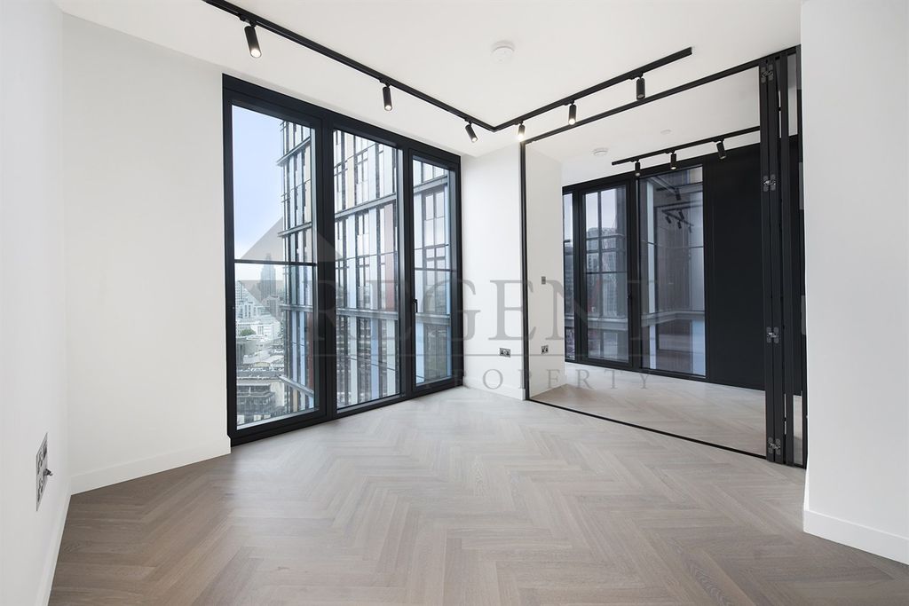 Property photo 2 of 8 Open Plan