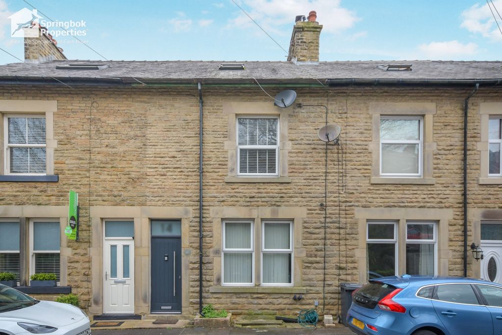 Property photo 1 of 16 Front View