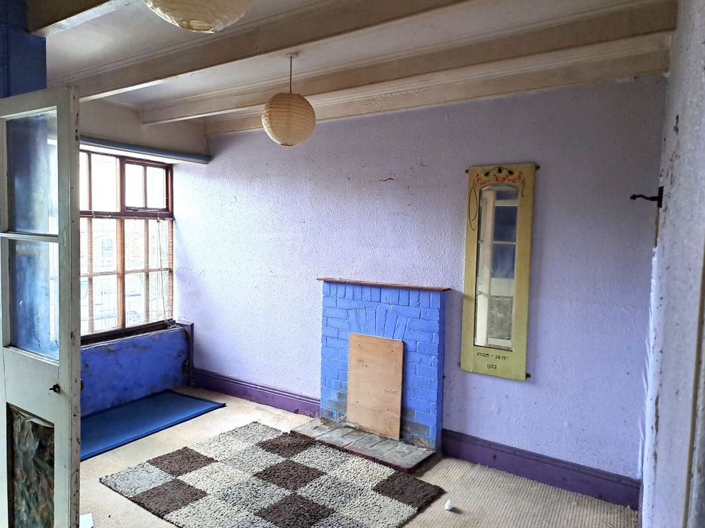 Property photo 3 of 13