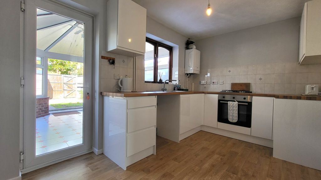 Property photo 2 of 16
