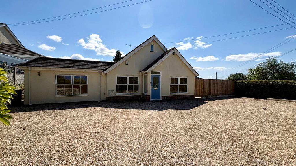 Property photo 1 of 18 Picture No. 06