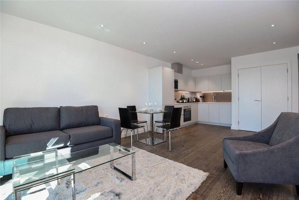 Property photo 3 of 10 Reception Room