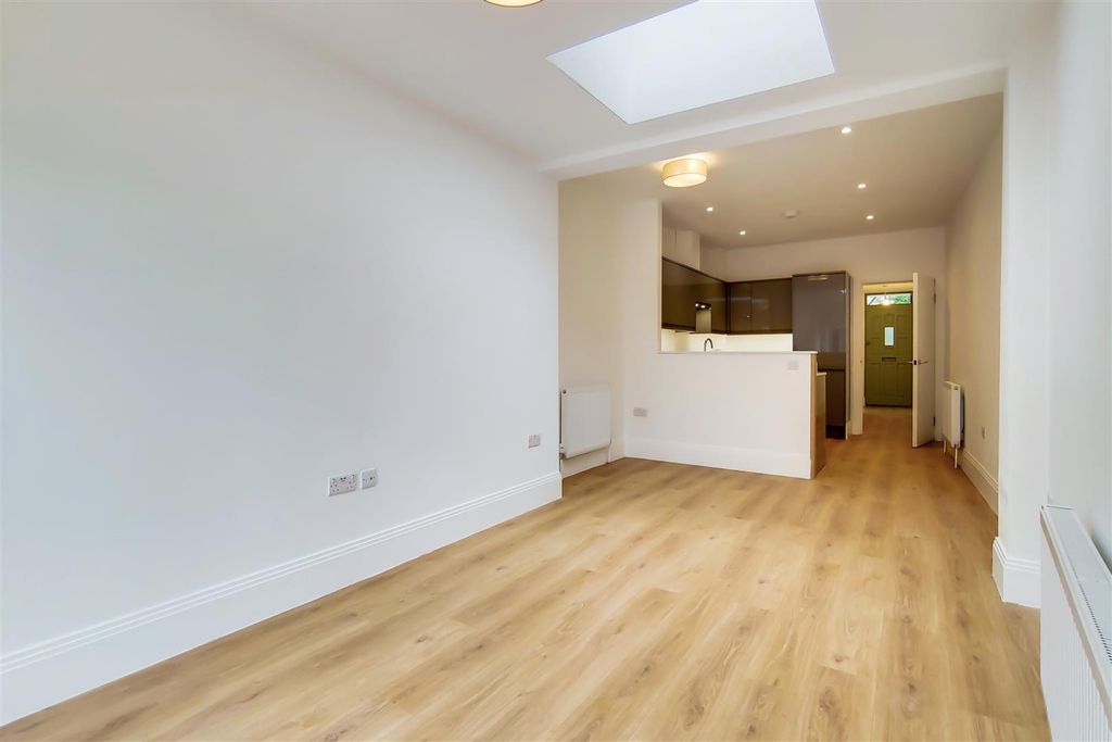 Property photo 2 of 14 3_Kitchen-Reception-0.Jpg