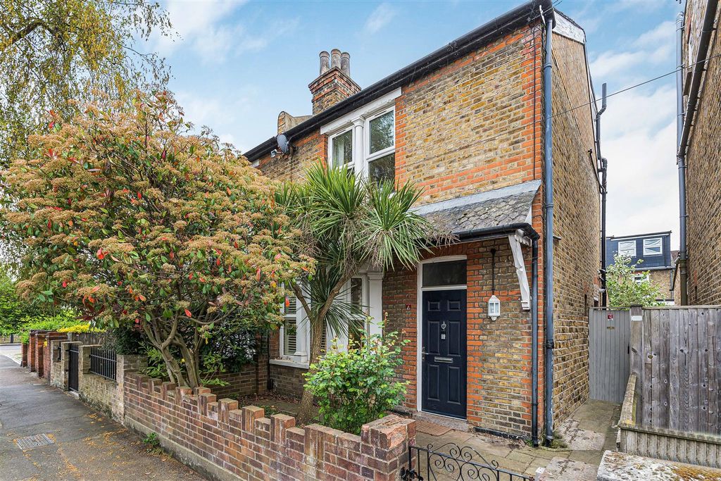 Property photo 1 of 13