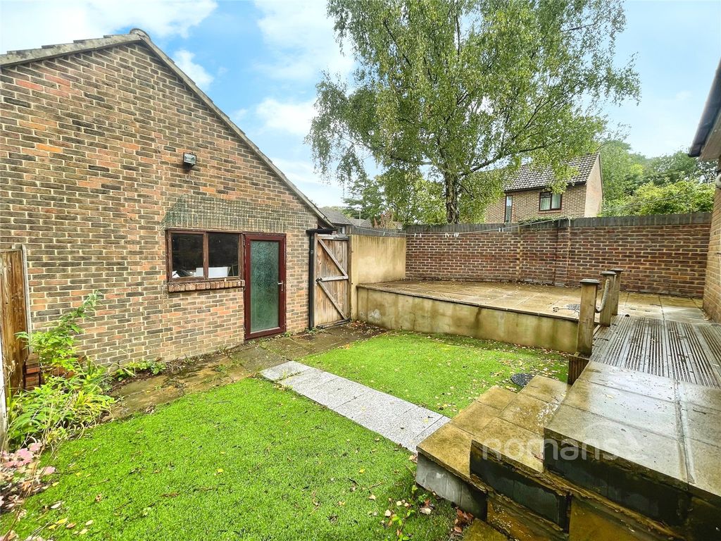 Property photo 3 of 16 Picture No. 13