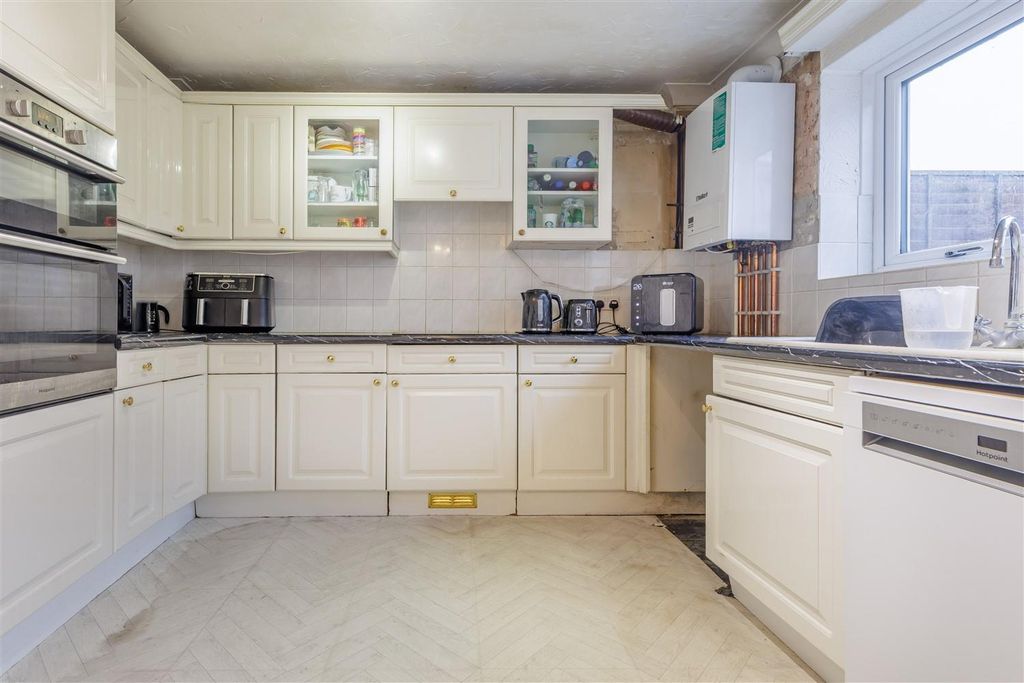 Property photo 2 of 15 104, Beaconfield (11).Jpg