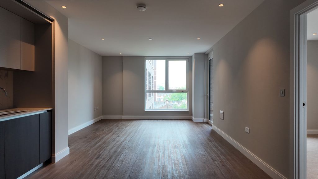 Property photo 1 of 27