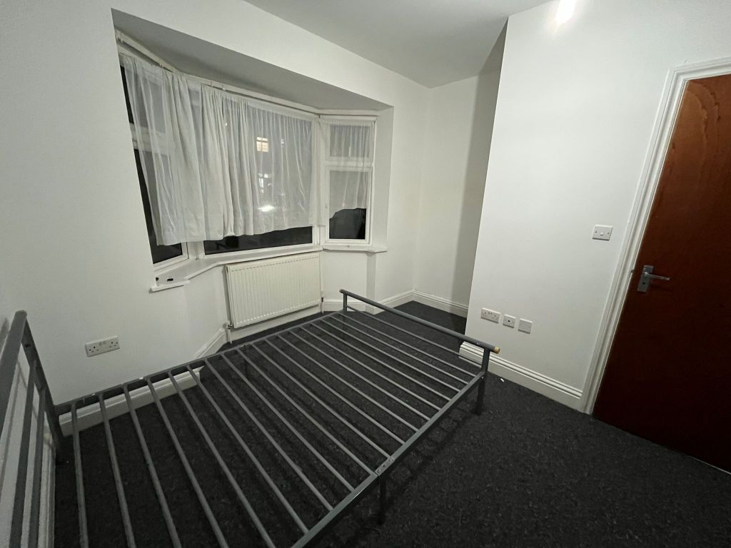 Property photo 1 of 6 Mount Road -3