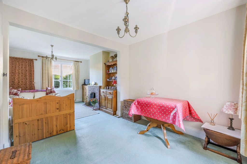 Property photo 3 of 12
