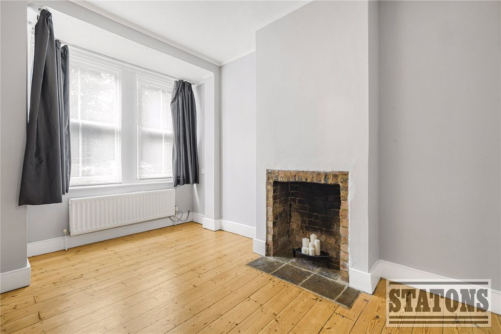 Property photo 3 of 15 Picture No. 19