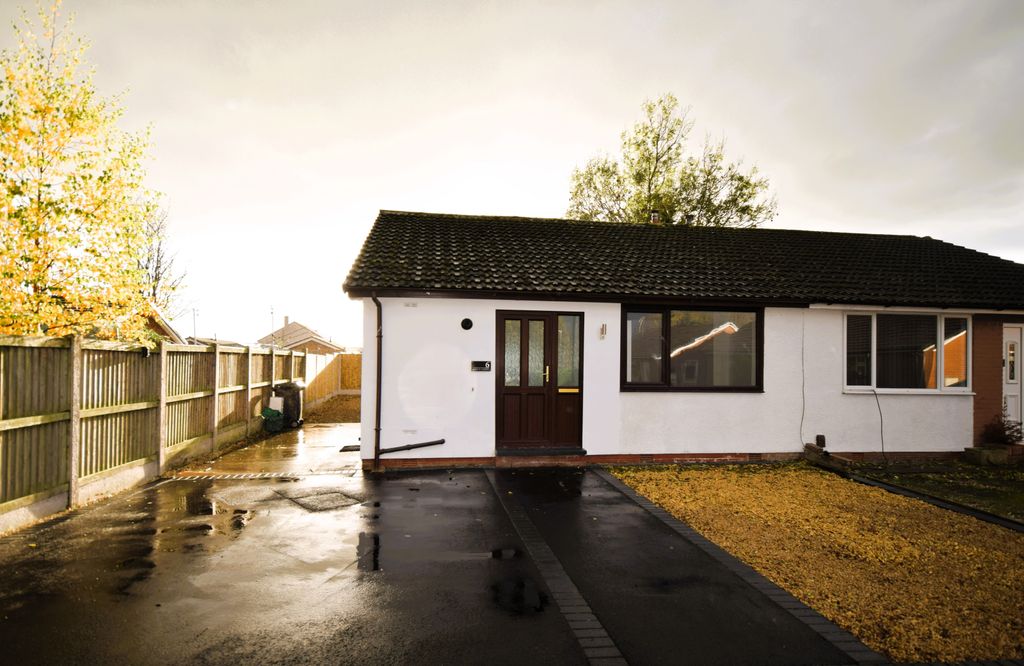 Property photo 1 of 9 2 Bed Bungalow To Rent Railton Gardens, Carlisle Ca2