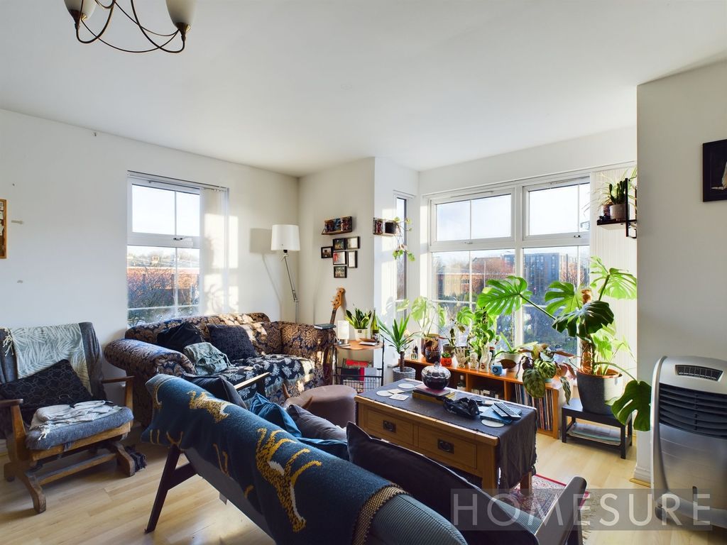 Property photo 2 of 7