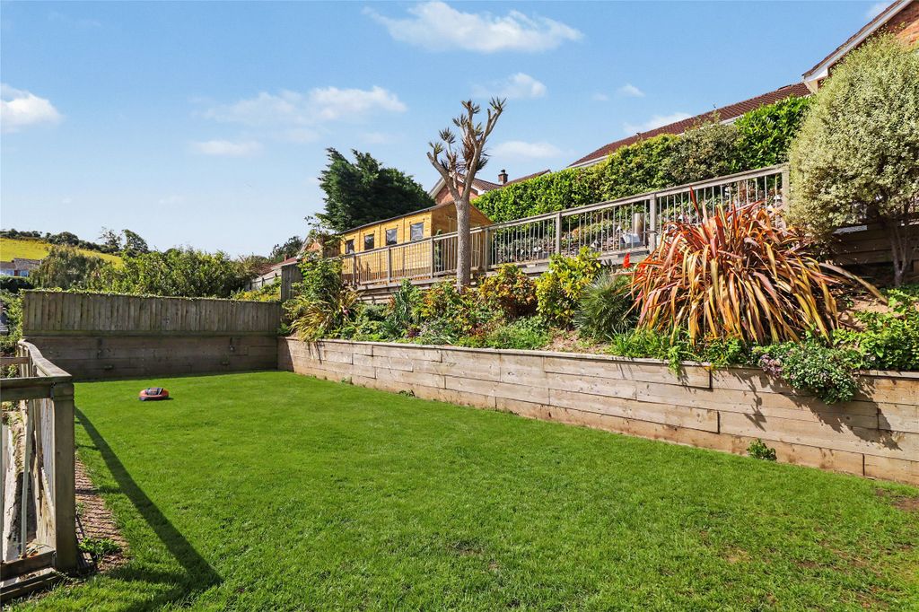 Property photo 3 of 25 Picture No. 34