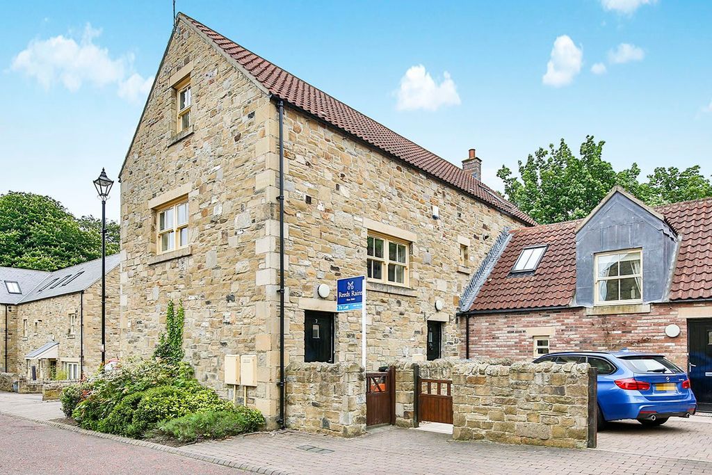 Property photo 1 of 12 Main