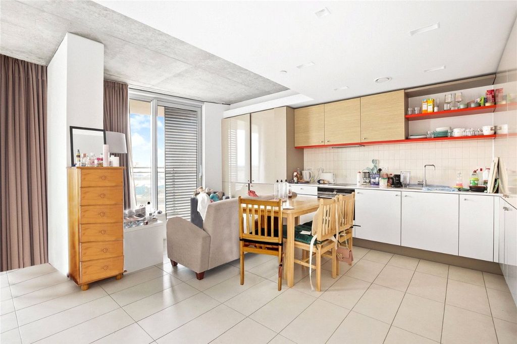 Property photo 1 of 10 Picture No. 14