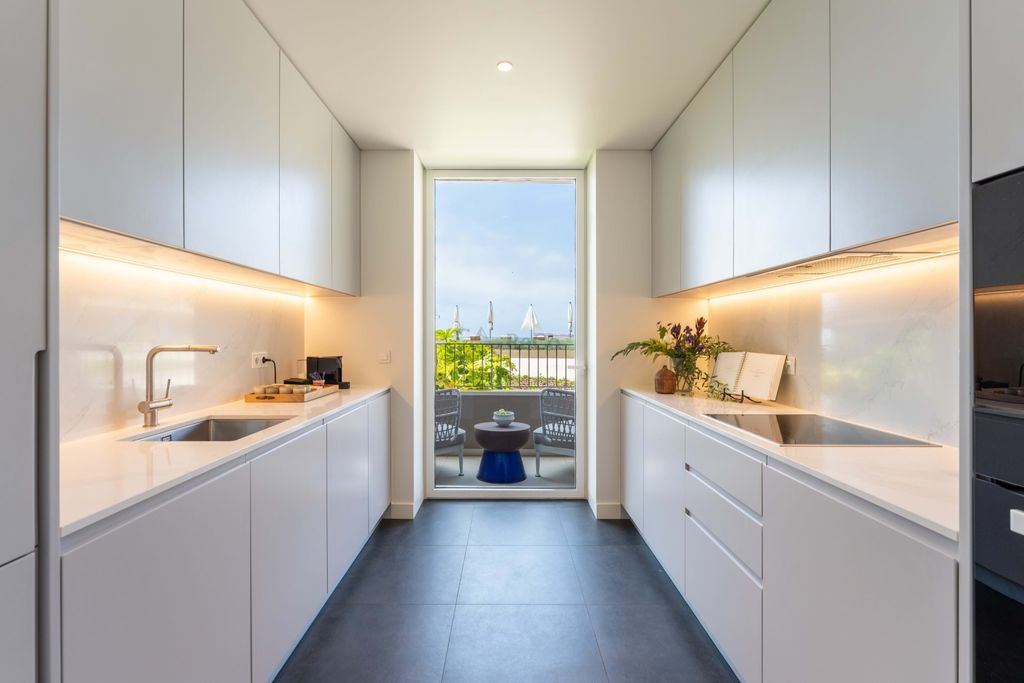 Property photo 2 of 30