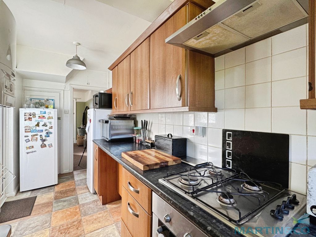 Property photo 3 of 14 63d572De-8-4D2C-91C4-41D3Ff27228B-8588-00000476Da2