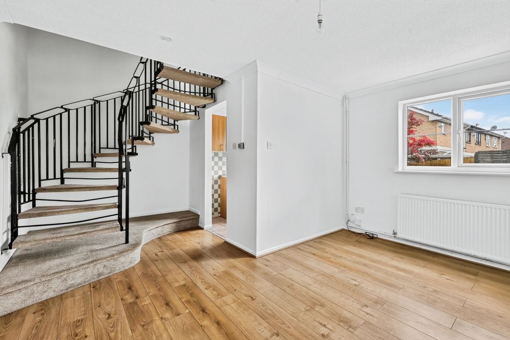 Property photo 2 of 12 2