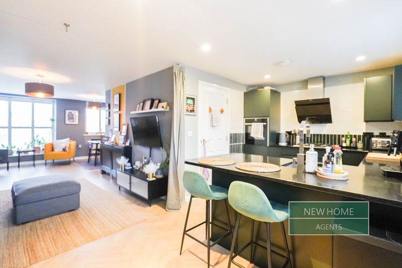 Property photo 2 of 38 Photo 14