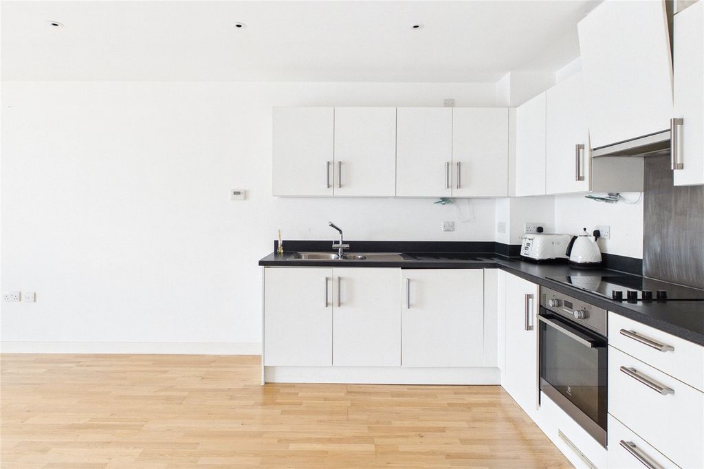 Property photo 3 of 16 Picture No. 08