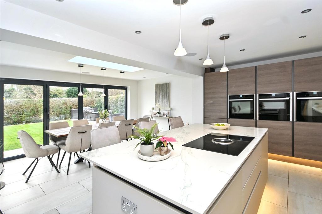 Additional image 20 of 6 bed detached house for saleWallsend Road, Pevensey BN24
