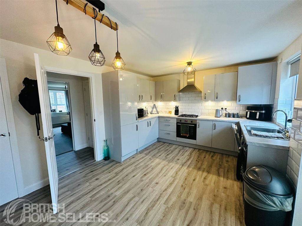 Property photo 3 of 17 Picture No. 04
