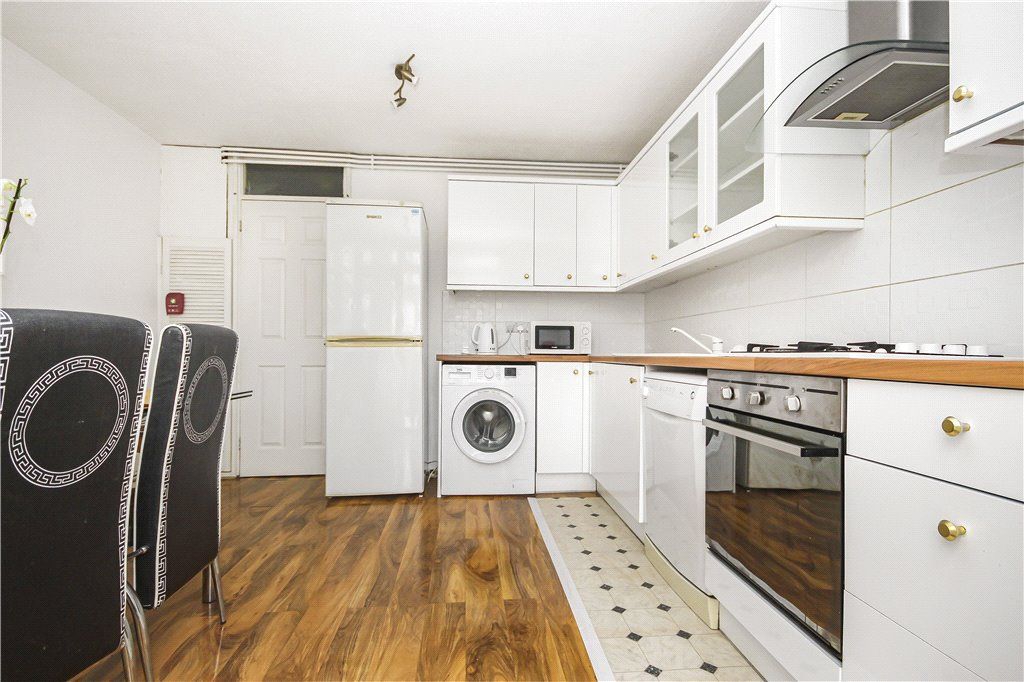 Property photo 1 of 18 Kitchen