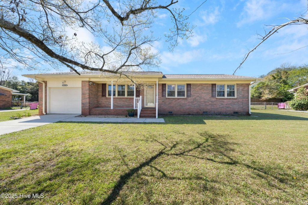 Property photo 1 of 31