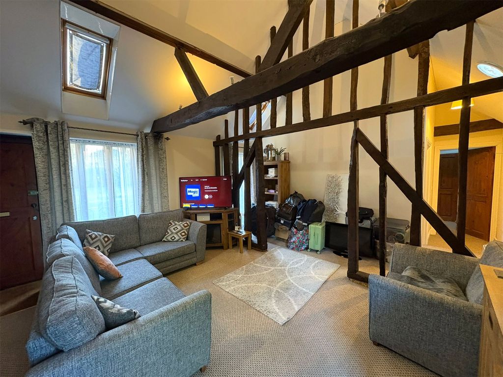 Property photo 3 of 6 Picture No. 06